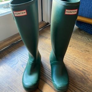Hunter rain boots